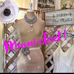 Meet your Posher, Minni closet